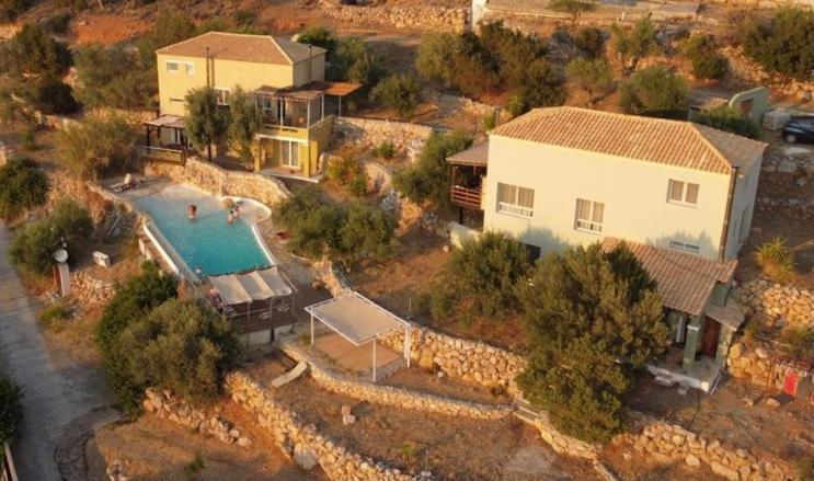 Melolia Estate Apartment Thebes Exterior photo