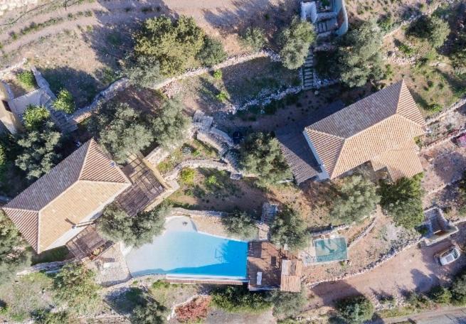 Melolia Estate Apartment Thebes Exterior photo
